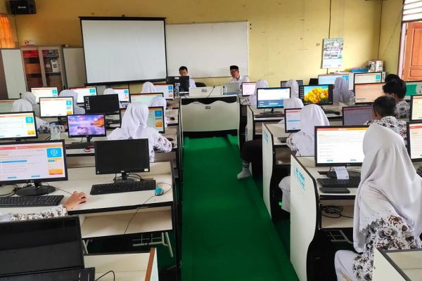 Pertahankan Jawa Timur sebagai Provinsi Juara Siswa Terbanyak Masuk PTN, ini Langkah Dispendik